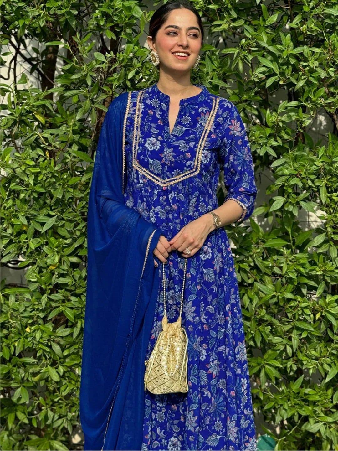 Anouk Women Floral Printed Empire Gotta Patti Kurta with Palazzos & With Dupatta thumbnail 2