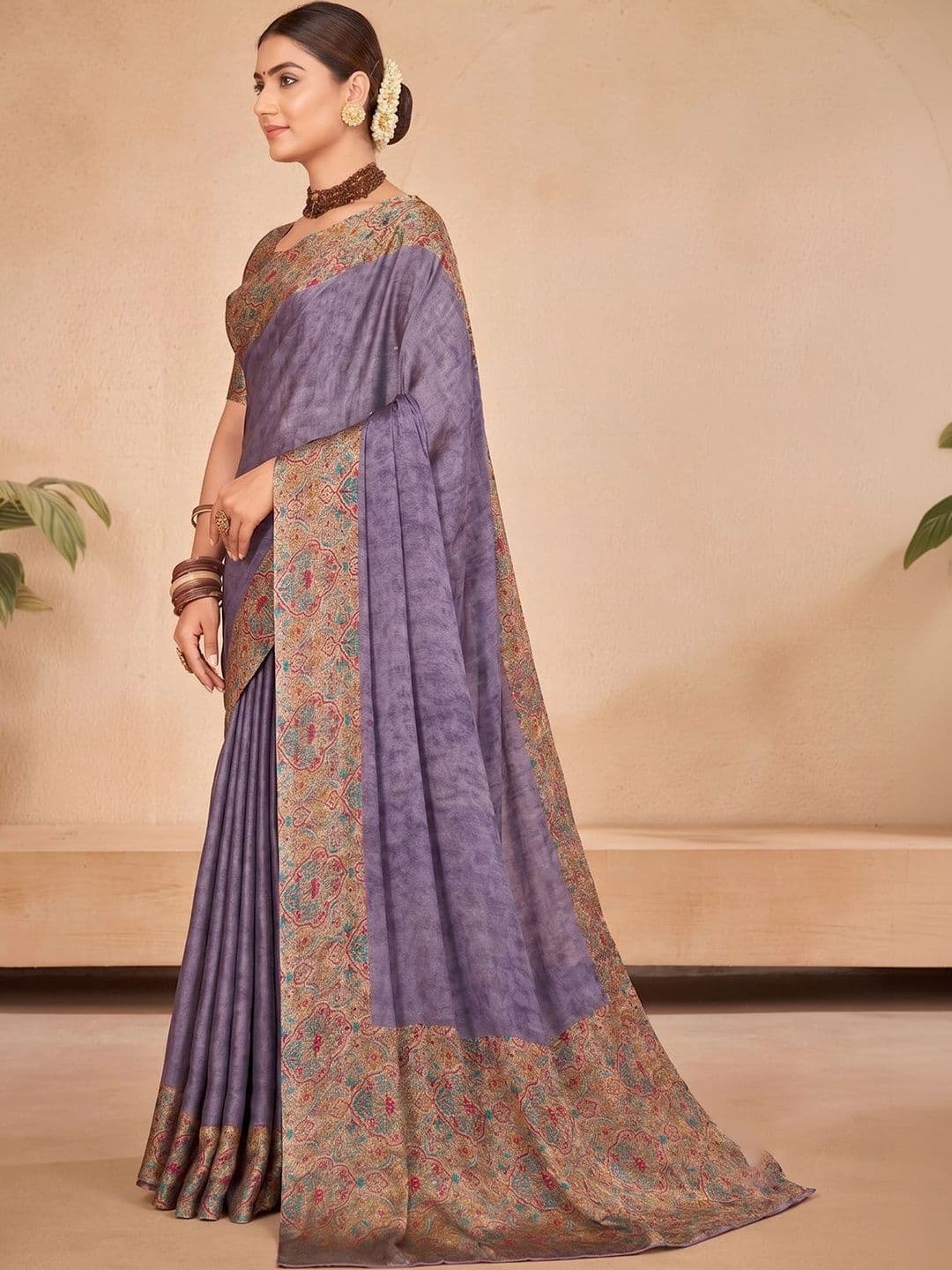 Vipul Paisley Zari Pure Chiffon Designer Saree thumbnail 5