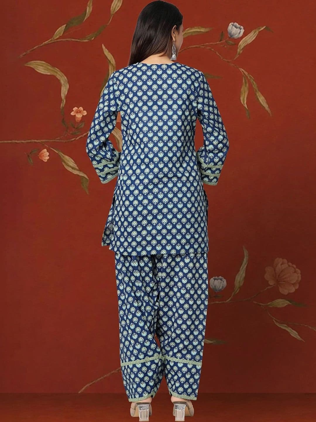 Sangria Women Ethnic Motifs Printed Regular Pure Cotton Kurta with Patiala & With Dupatta thumbnail 6