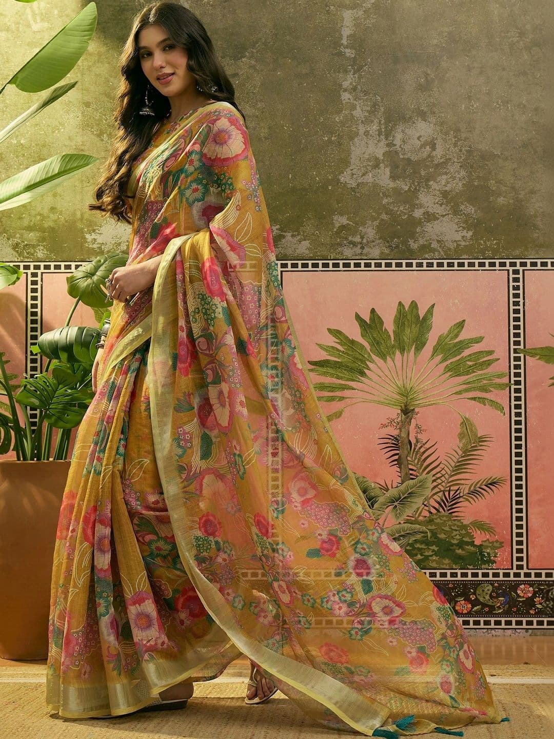 Suha Floral Saree thumbnail 3