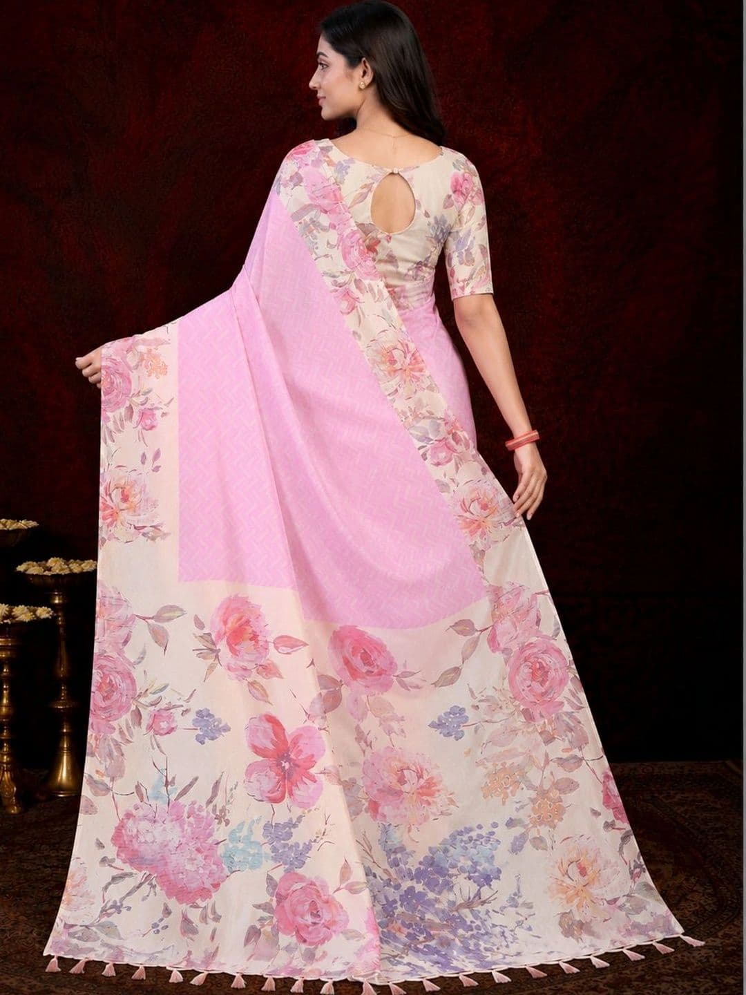 Durga Textile Floral Silk Blend Saree thumbnail 2