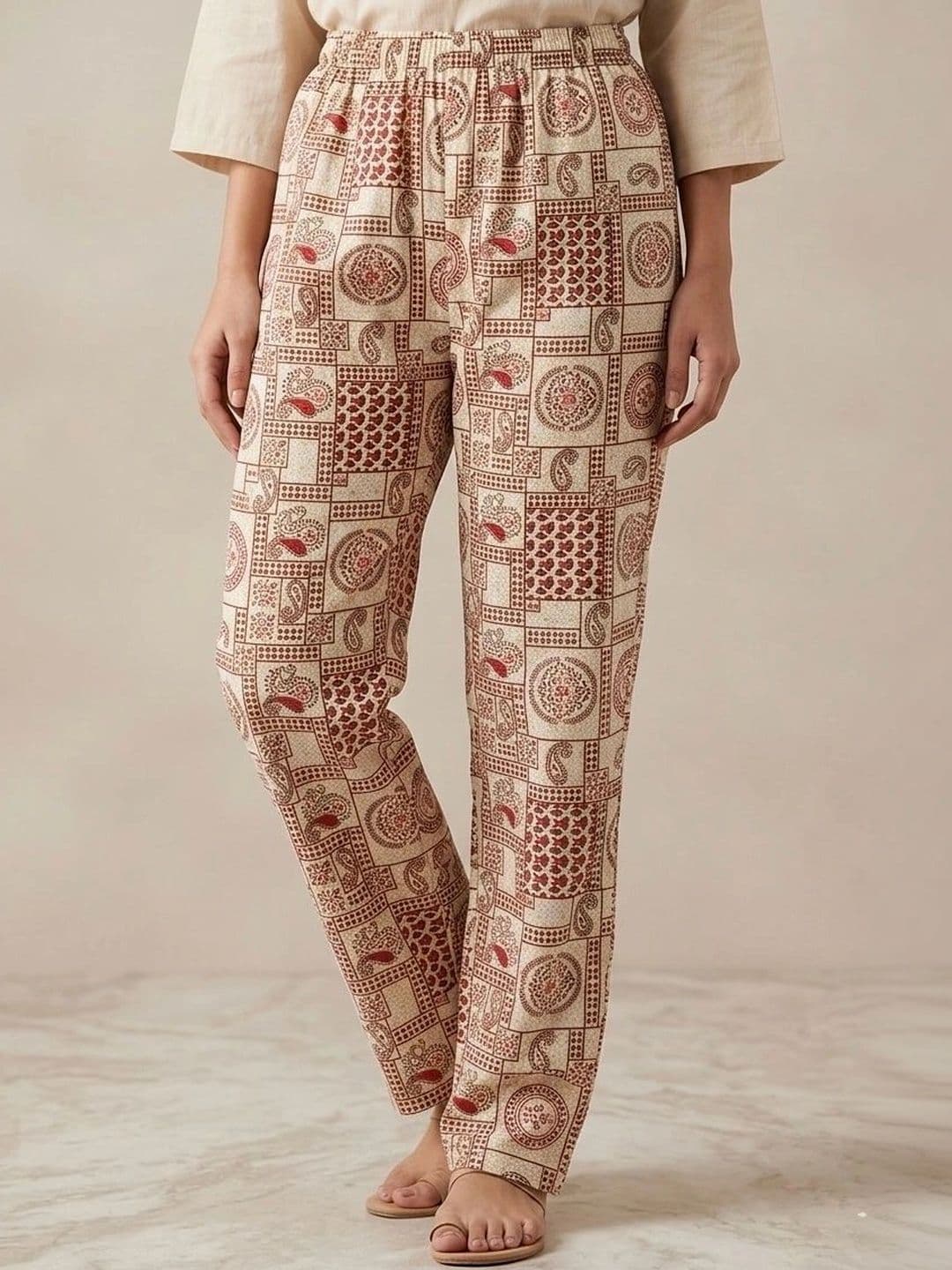Khasmuda Attire Women Ethnic Motifs Printed Regular Pure Cotton Kurta with Trousers thumbnail 4