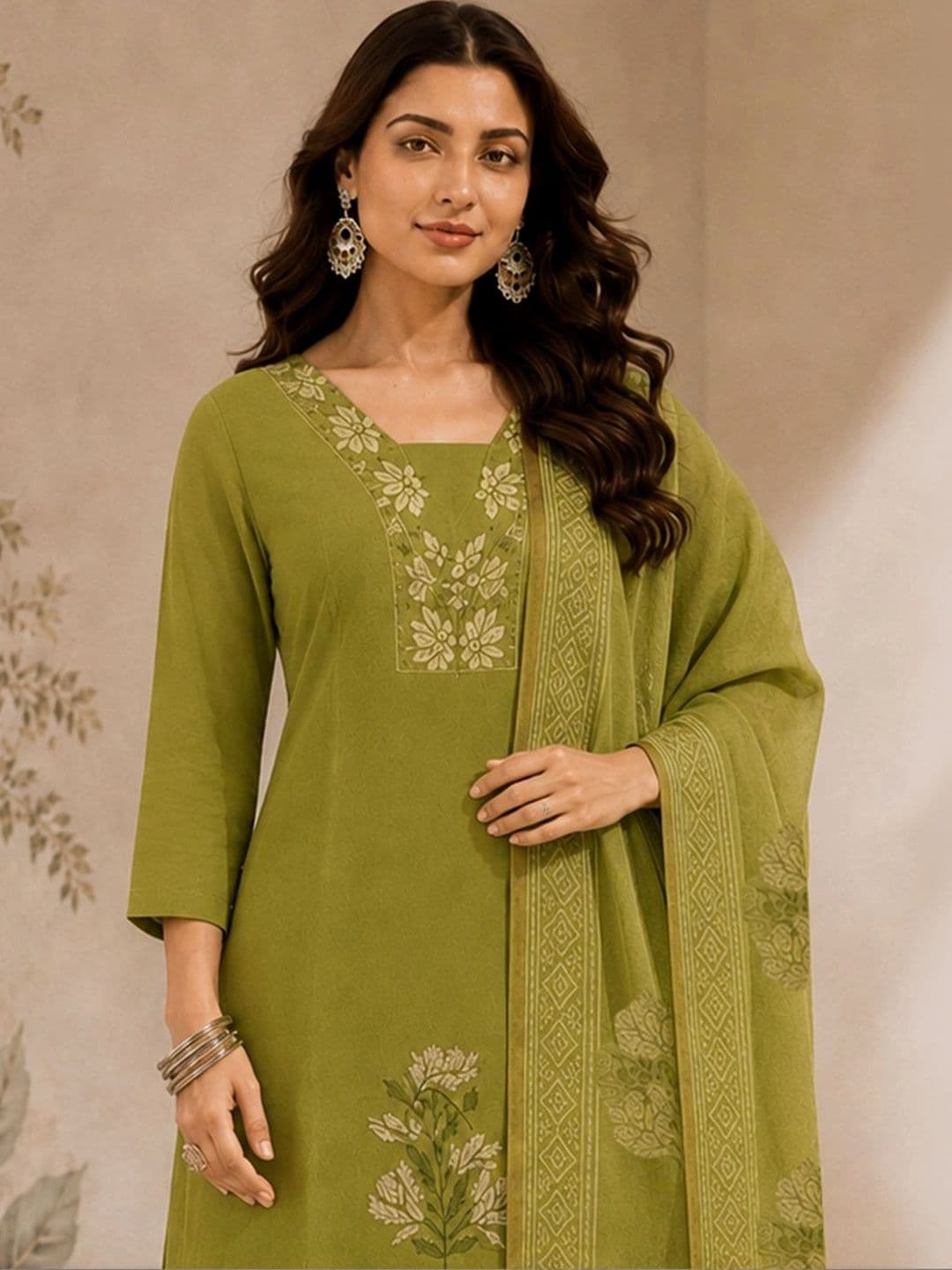 Sangria Women Ethnic Motifs Embroidered Regular Thread Work Kurta with Palazzos & With Dupatta thumbnail 6