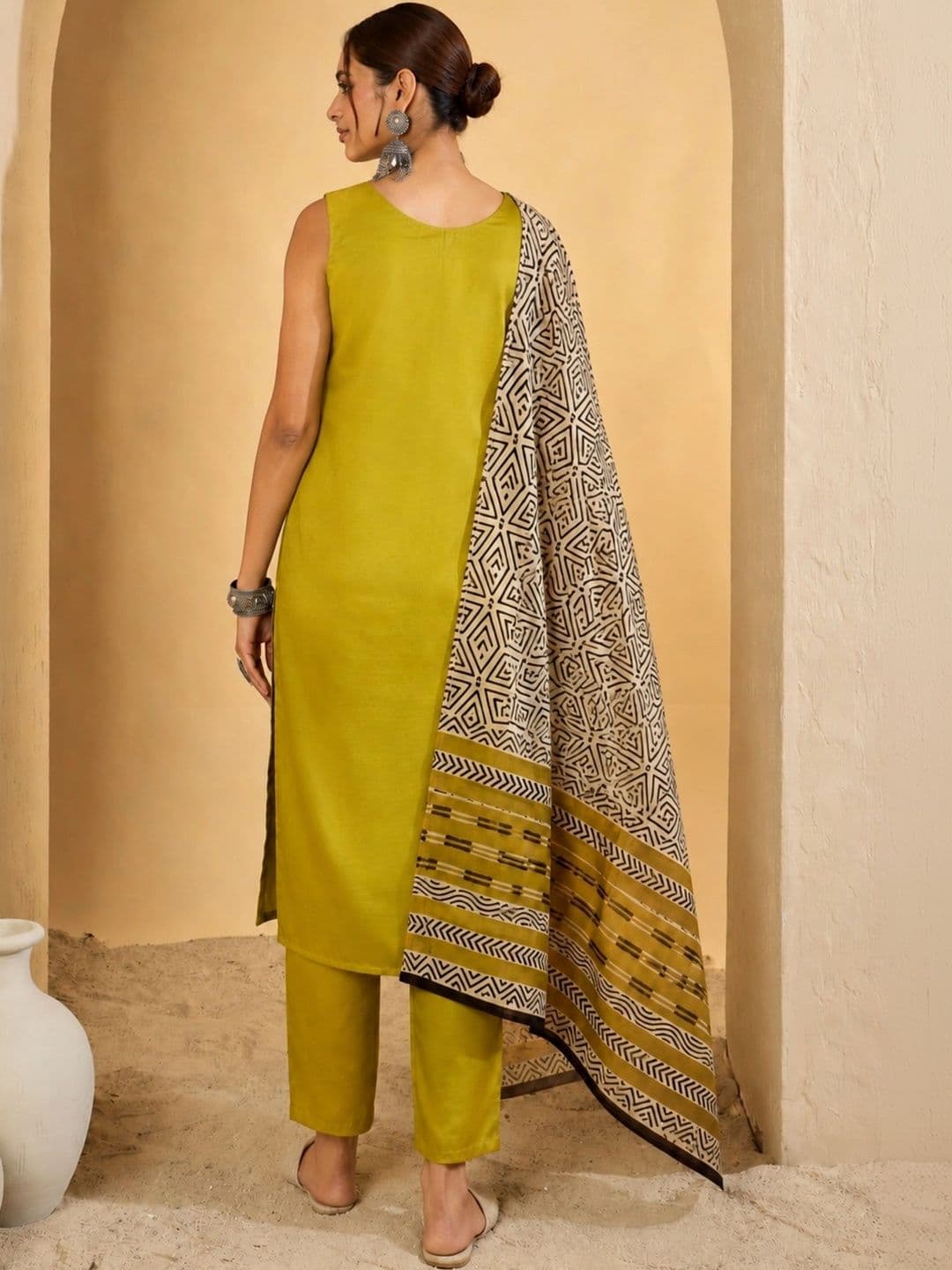 Anouk Women Ethnic Motifs Regular Kurta with Trousers & With Dupatta thumbnail 2