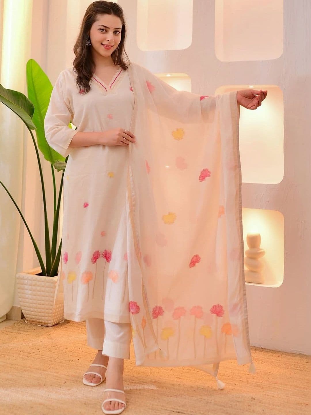 Anouk Women Floral Embroidered Regular Thread Work Kurta with Trousers & With Dupatta thumbnail 2