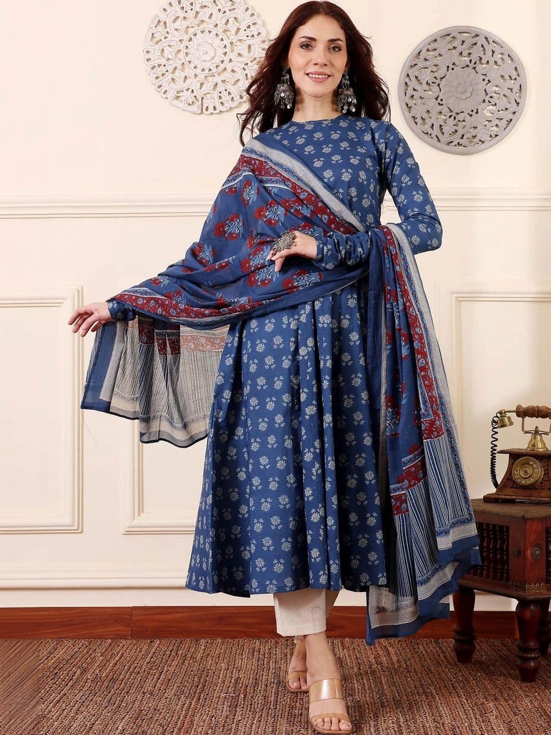 Mogra Designs Women Ethnic Motifs Printed Regular Kurta with Trousers & With Dupatta thumbnail 2