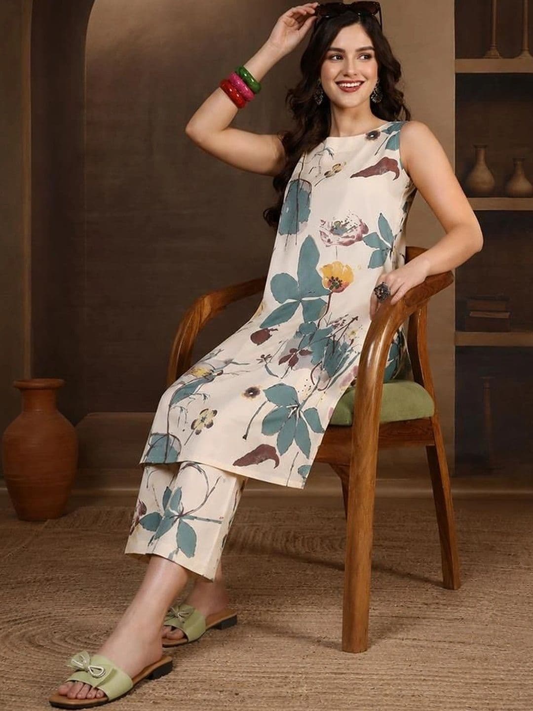 Sangria Women Floral Printed Floral Kurta thumbnail 5