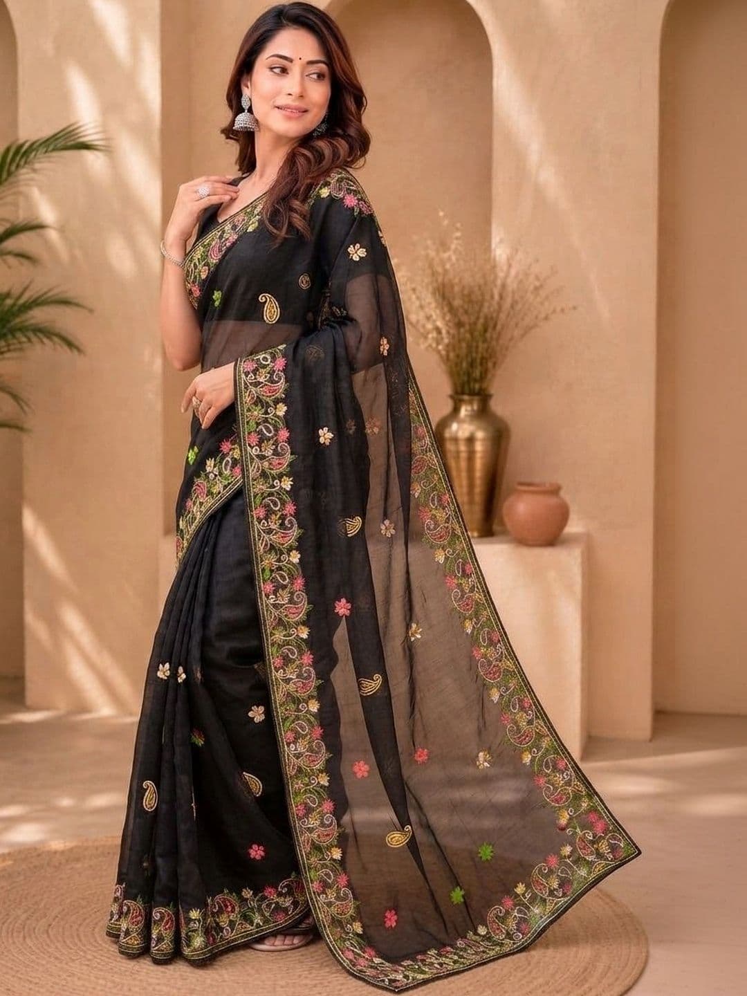 akhodalkrp Floral Embroidered Net Saree thumbnail 4
