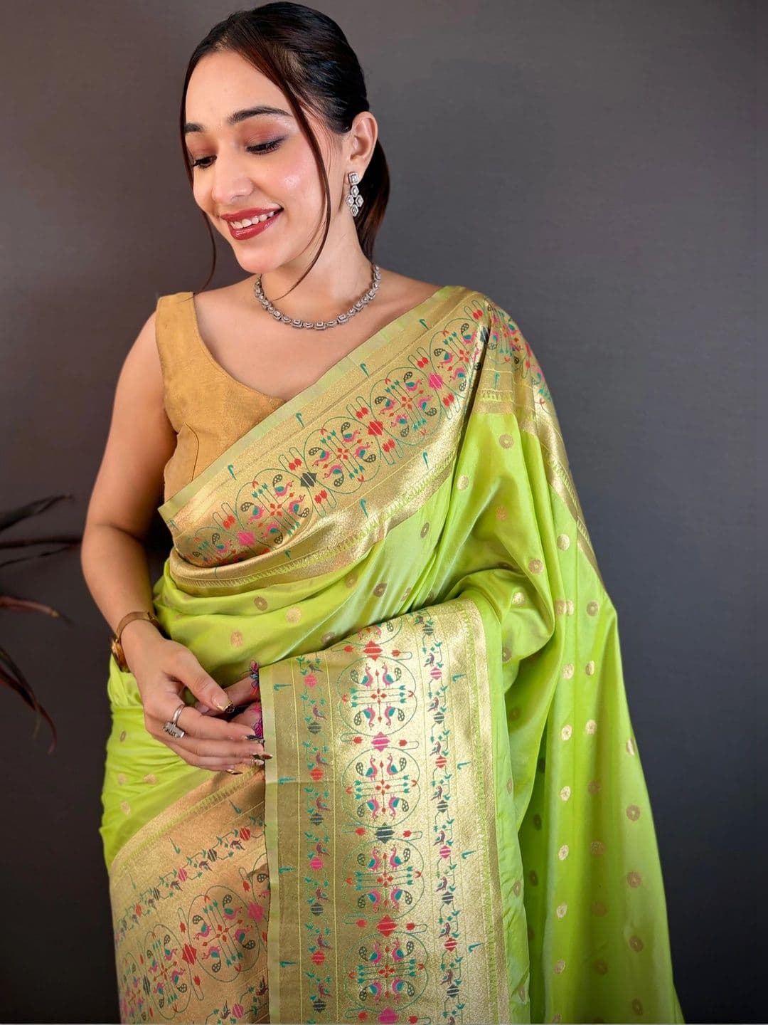 Royal Rajgharana Saree Women Design Zari Art Silk Handloom Paithani Sarees thumbnail 4