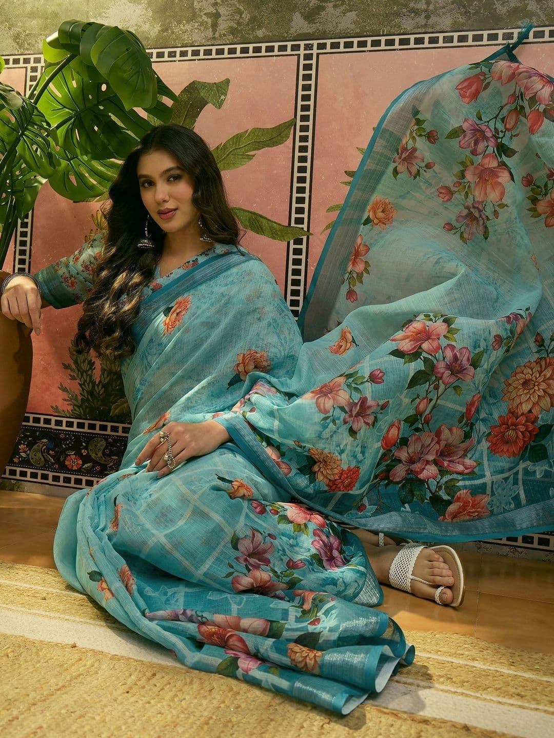 Suha Women Best Design Floral Saree thumbnail 2