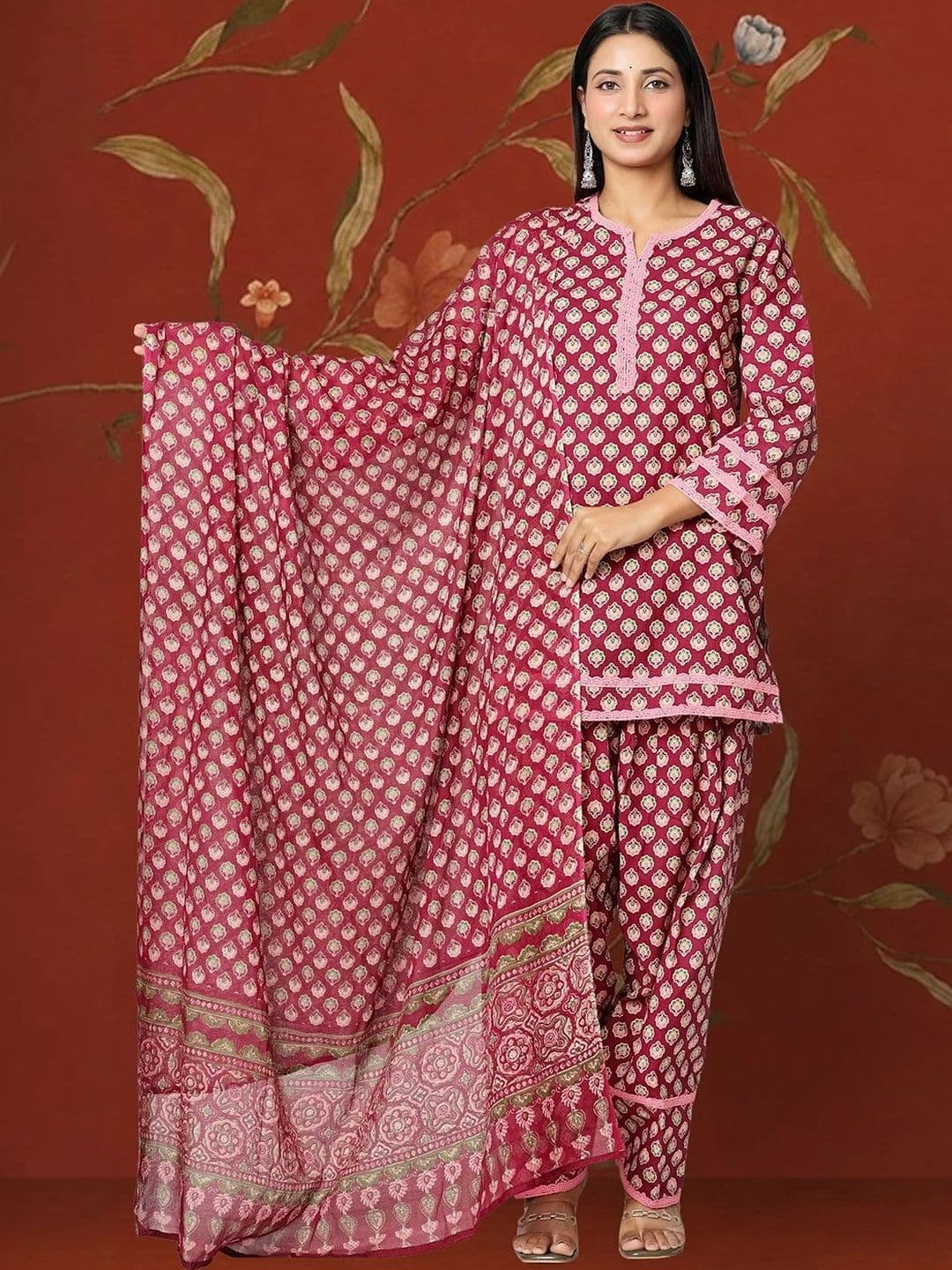 Sangria Women Ethnic Motifs Printed Regular Pure Cotton Kurta with Patiala & With Dupatta thumbnail 2