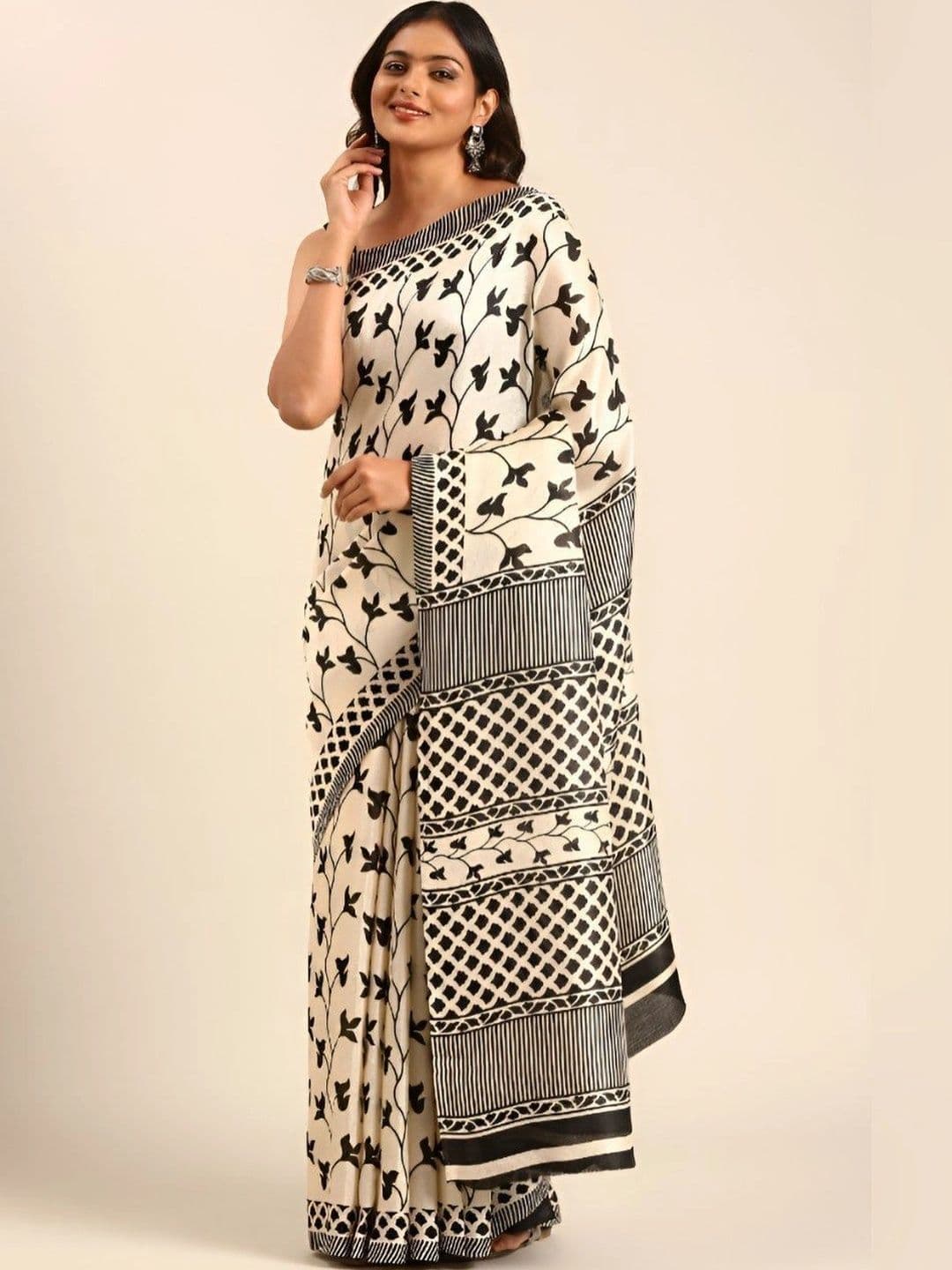 Taashi Floral Tussar Saree thumbnail 4