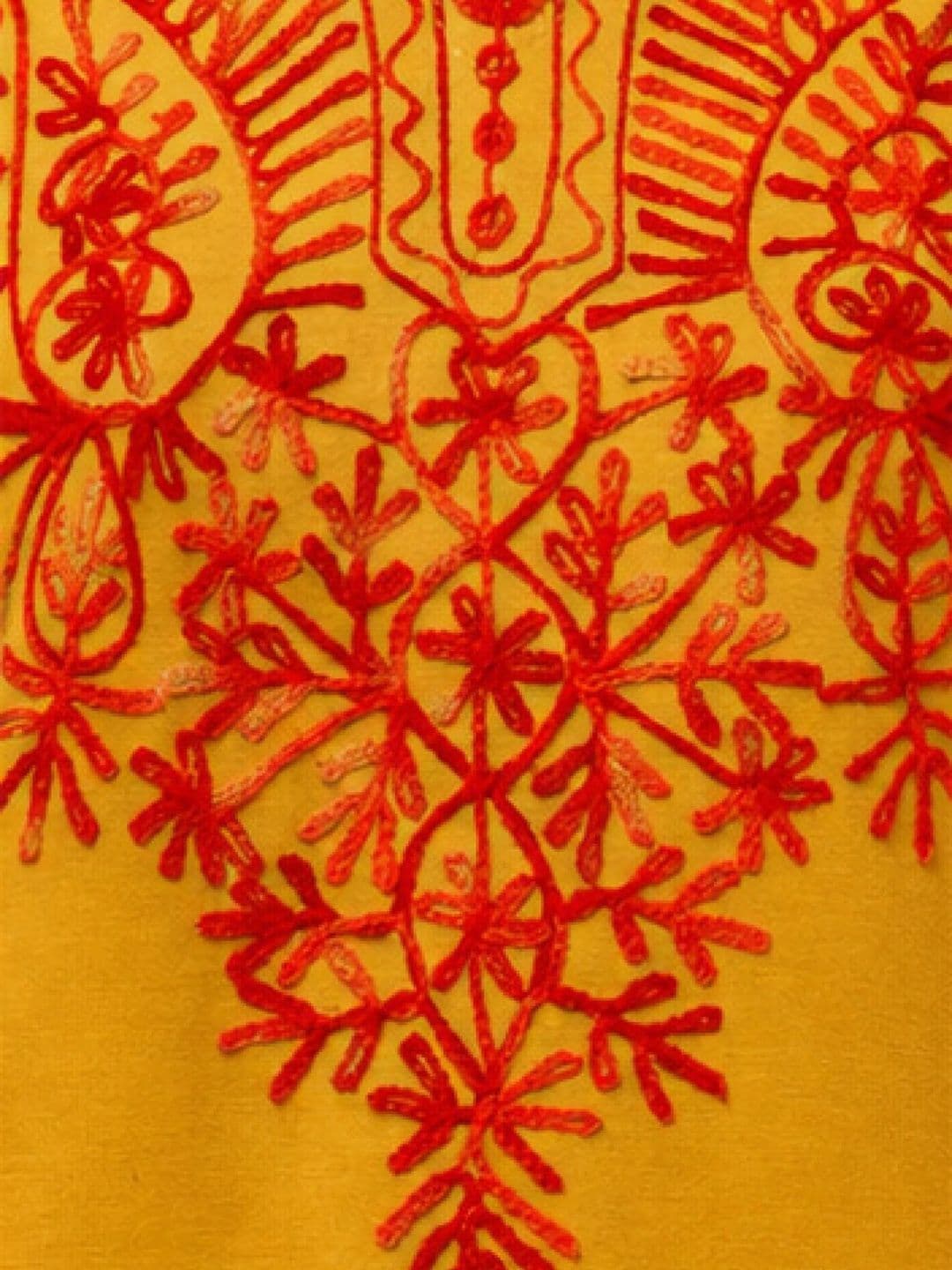 AFFLEON Women Ethnic Motifs Embroidered Thread Work Woollen Kurta thumbnail 3