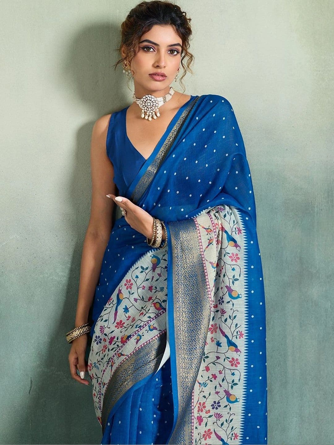 Nayanthara Trends Nayanthara Women's Linen Printed Saree With Unstitched Blouse Piece thumbnail 2