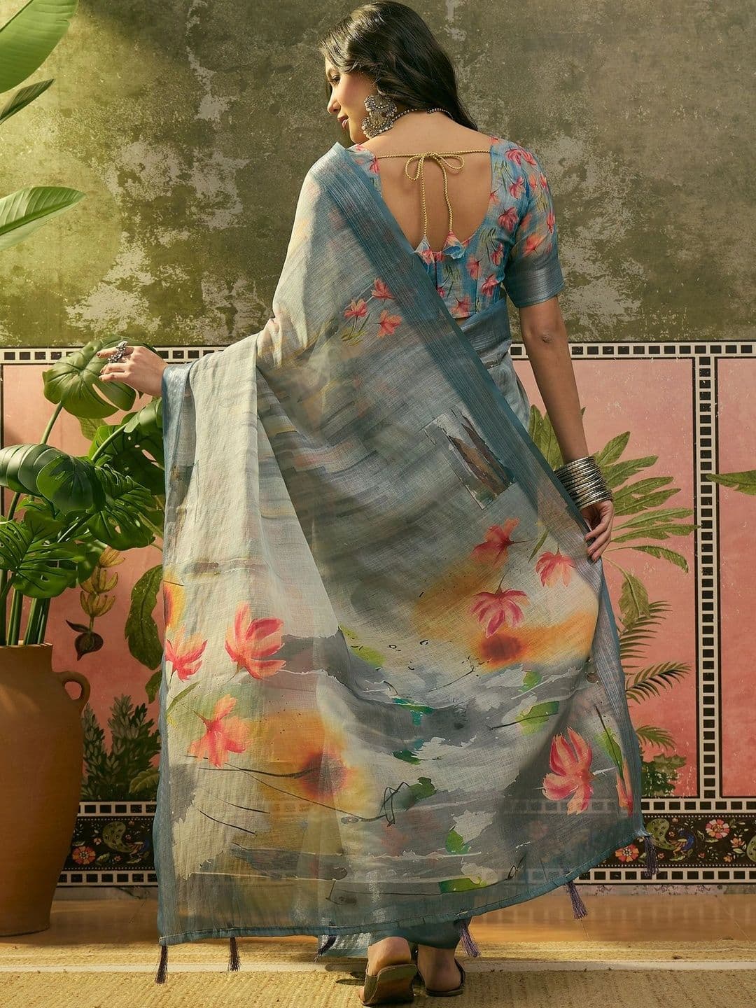 Suha Floral Saree thumbnail 6