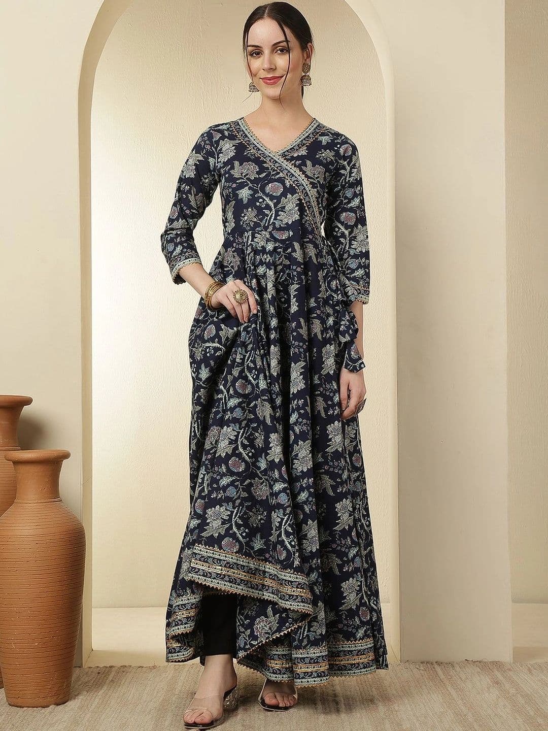 Sangria Women Floral Printed Indie Florals Anarkali Kurta thumbnail 2