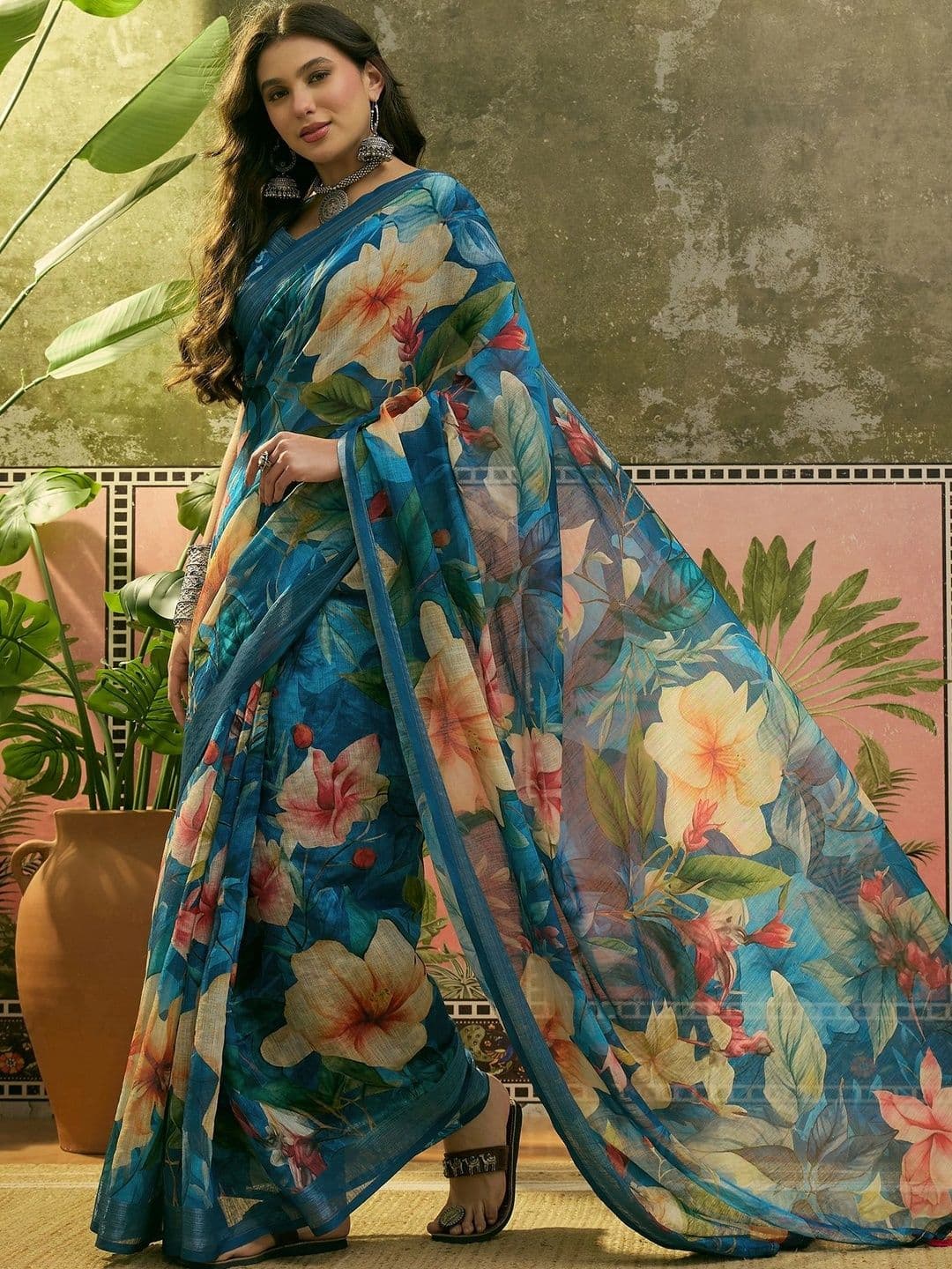 Suha Floral Saree thumbnail 2