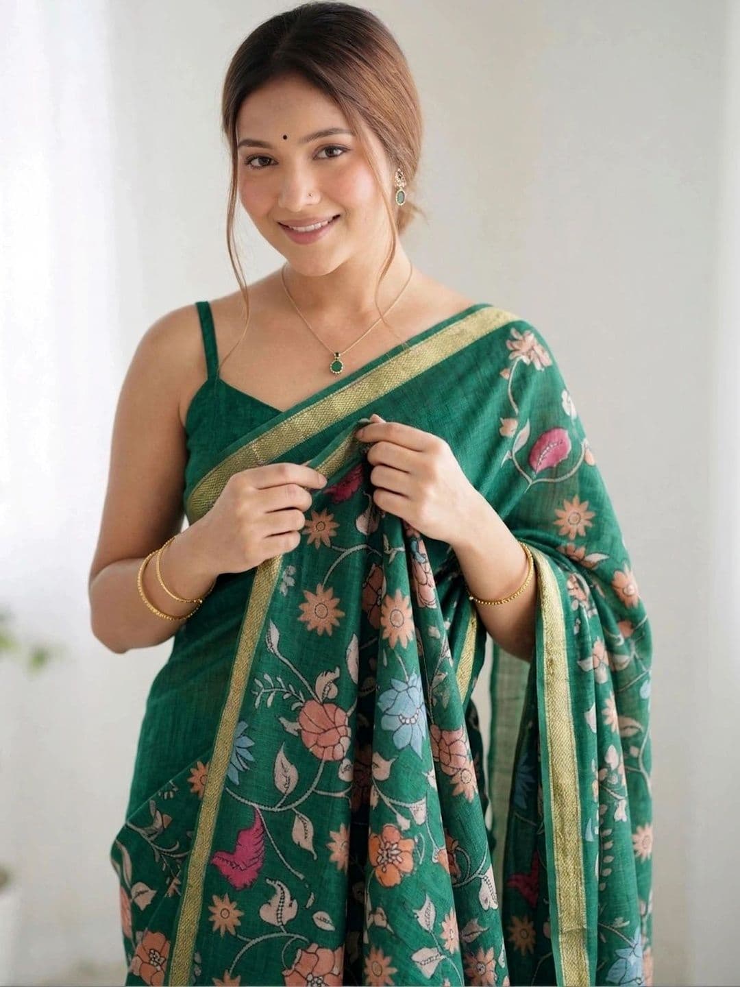SAMANTHA Floral Zari Linen Blend Fusion Khadi Saree thumbnail 7