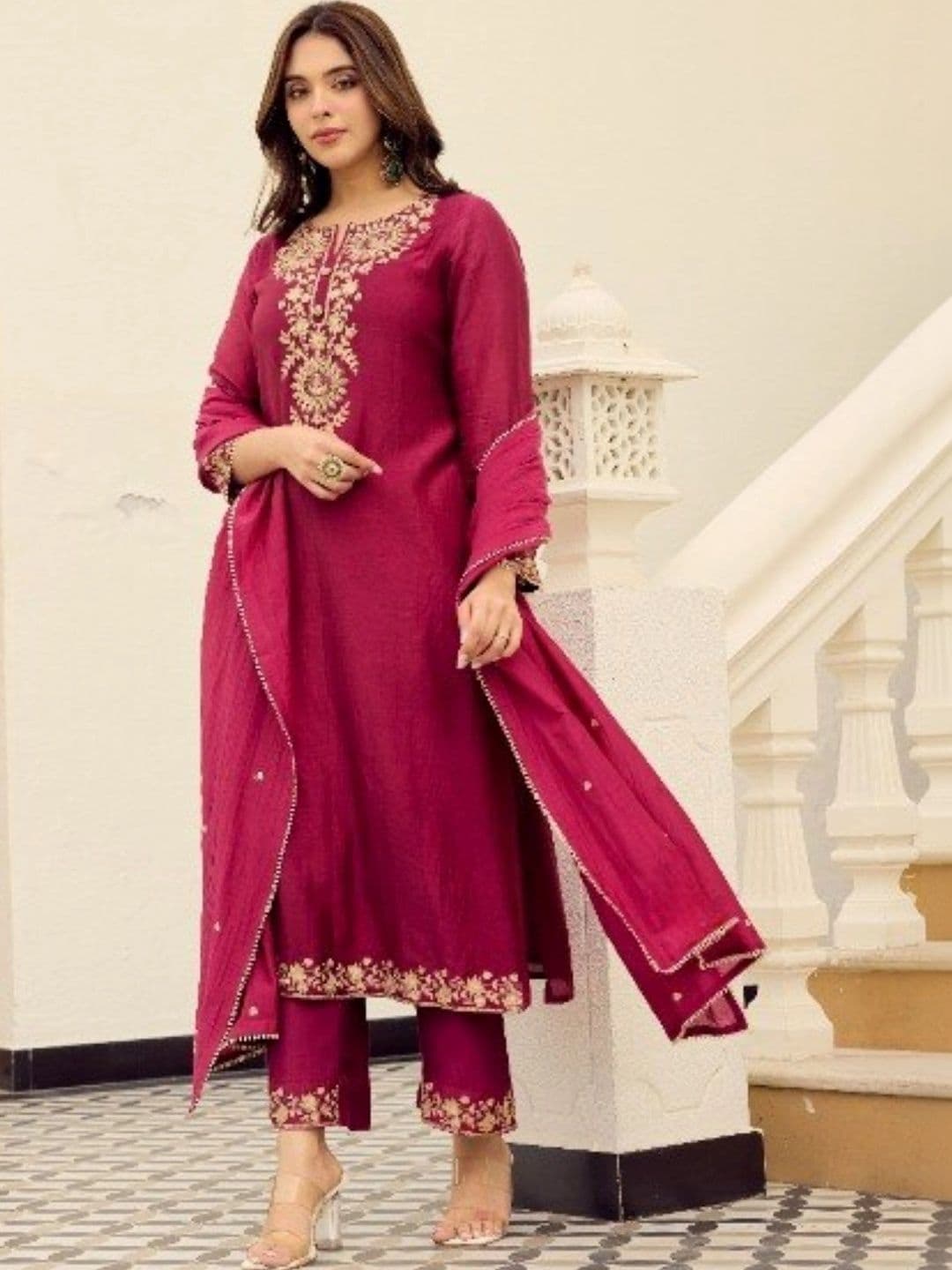 Anouk Women Ethnic Motifs Embroidered Regular Thread Work Kurta with Trousers & With Dupatta thumbnail 2