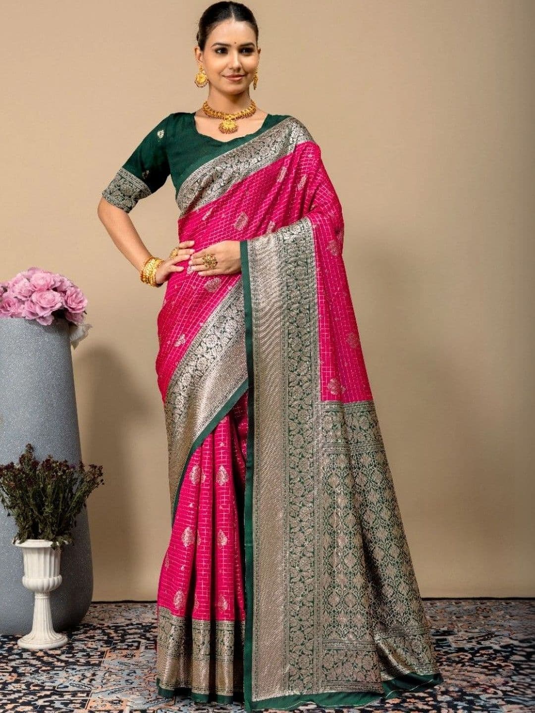 SILKARA CREATION Floral Zari Silk Blend Banarasi Saree - view 1
