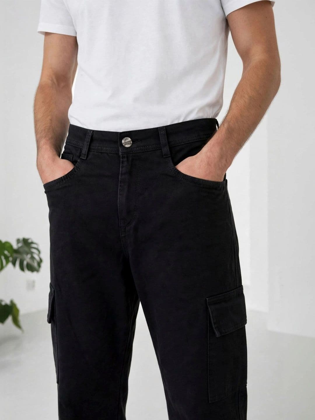 Metronaut Men Classic Relaxed Fit Mid-Rise Stretchable Jeans thumbnail 5