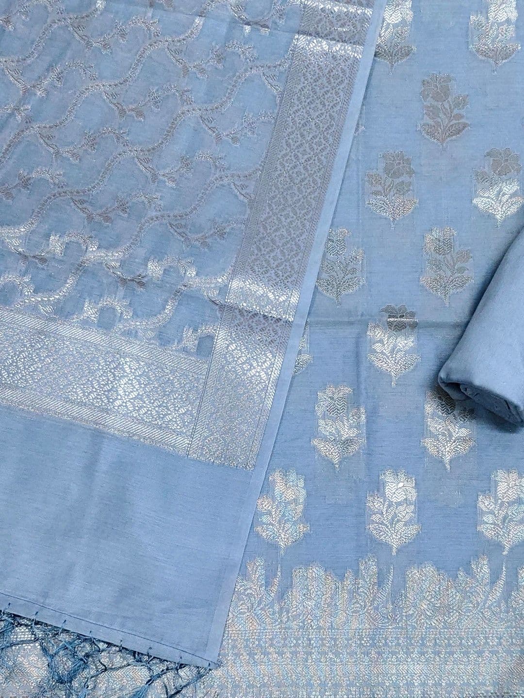 Naveera Unstitched Dress Material - view 1