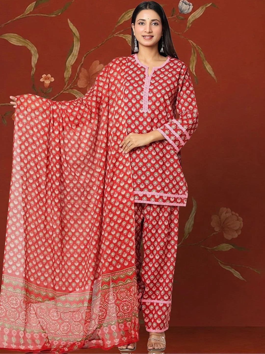 Sangria Women Ethnic Motifs Printed Regular Pure Cotton Kurta with Patiala & With Dupatta thumbnail 4