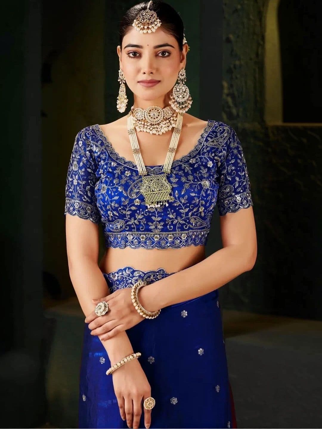 KALINI Floral Embroidered Silk Blend Heavy Work Saree thumbnail 4