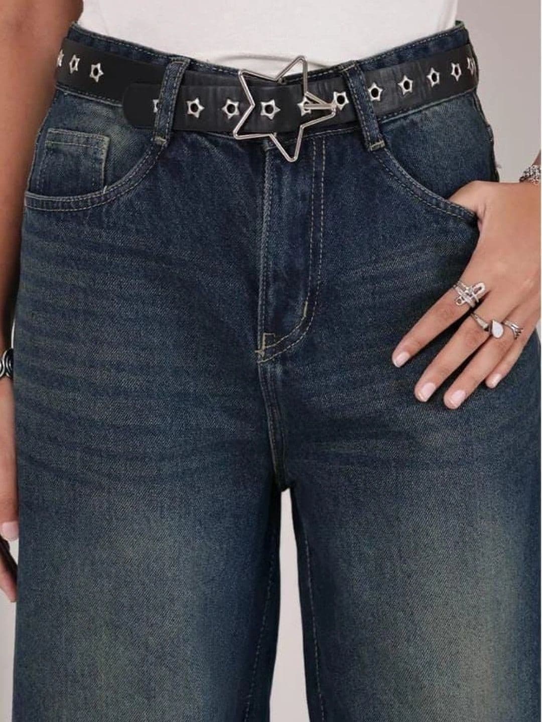 CORSICA Women High-Rise Light Fade Jeans thumbnail 3