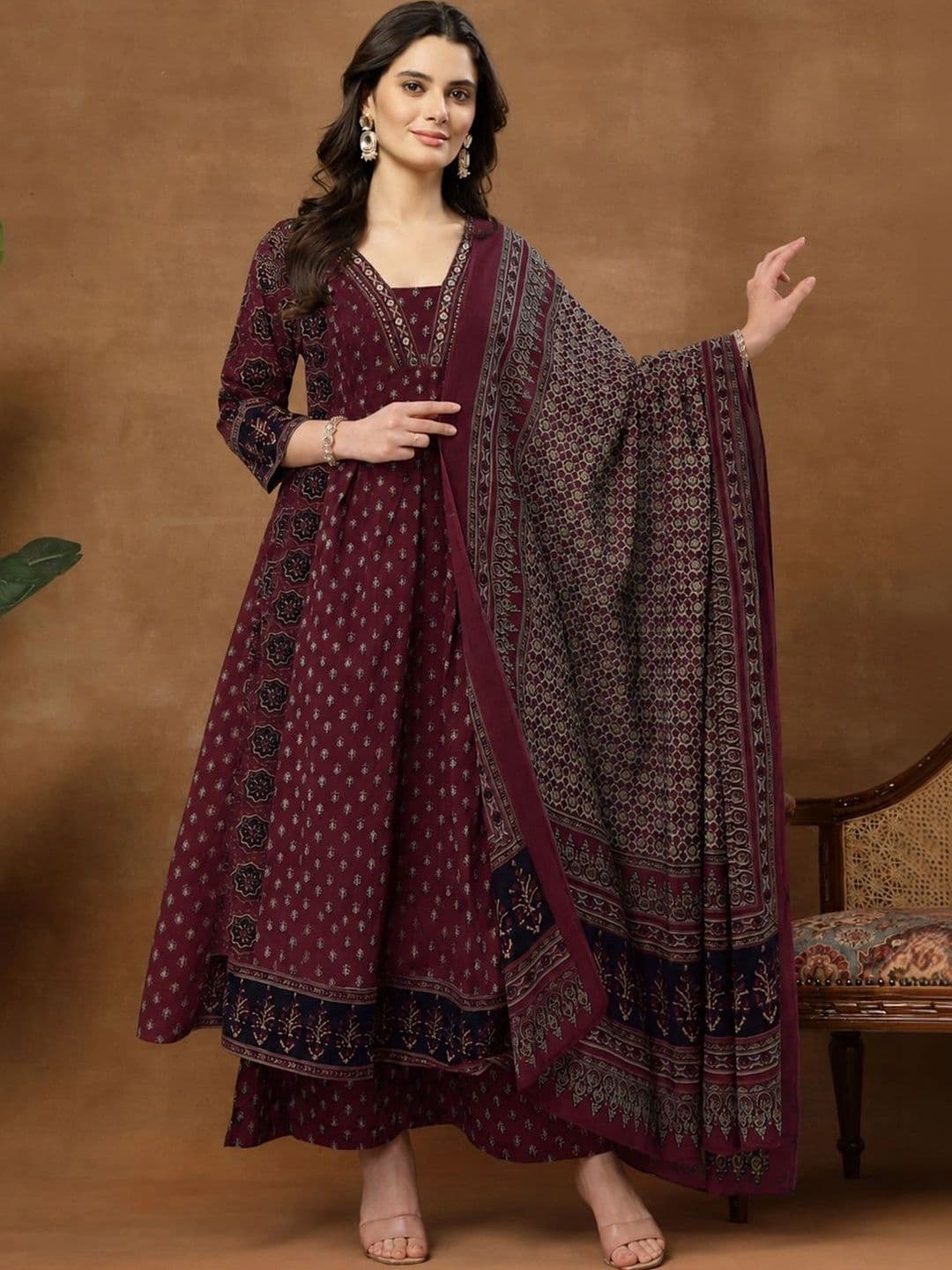 Sangria Women Ethnic Motifs Printed Regular Kurta with Trousers & With Dupatta - view 1