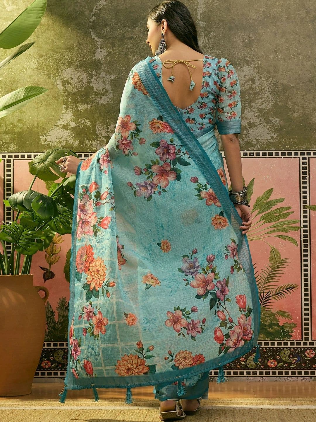 Suha Women Best Design Floral Saree thumbnail 5