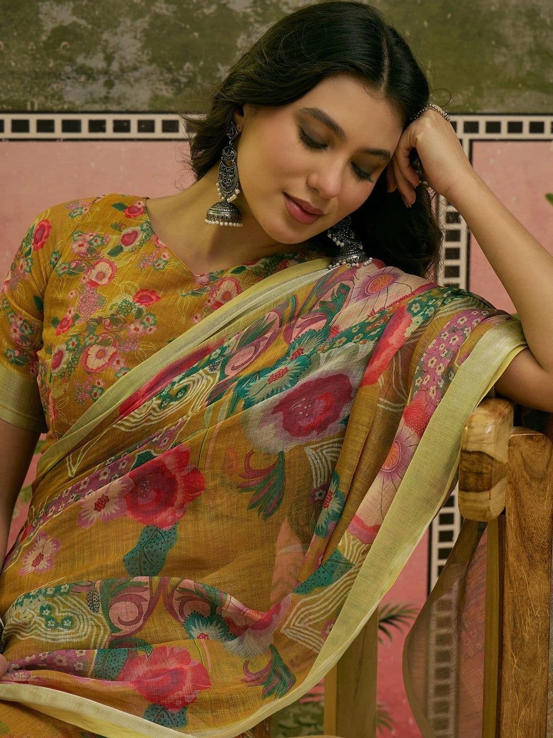 Suha Floral Saree thumbnail 4