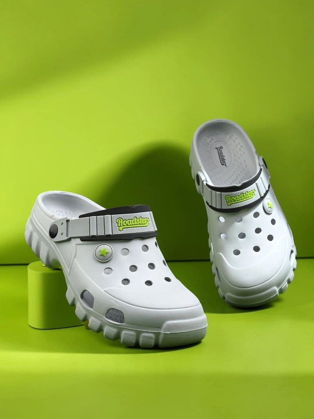 Roadster Men Clogs - view 1
