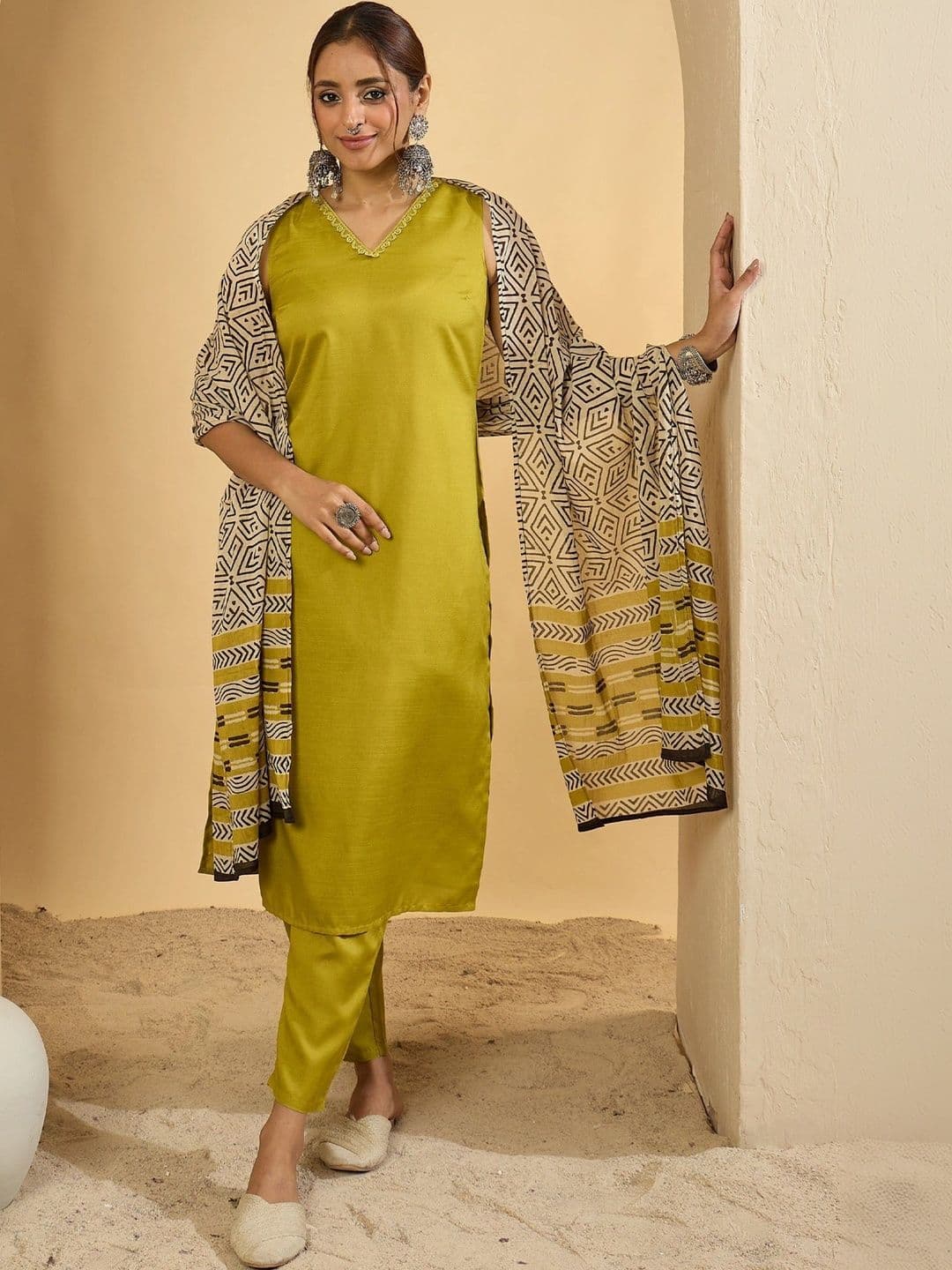 Anouk Women Ethnic Motifs Regular Kurta with Trousers & With Dupatta - view 1
