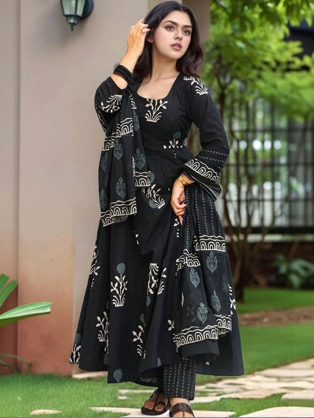 Mogra Designs Women Ethnic Motifs Printed Regular Kurta with Trousers & With Dupatta - view 1