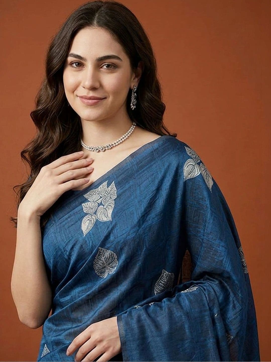 Suha Floral Silk Cotton Saree thumbnail 4
