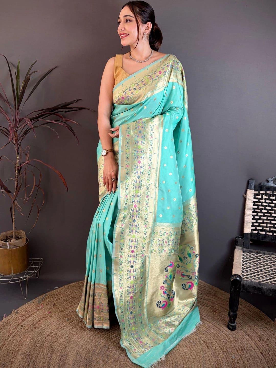 Royal Rajgharana Saree Woven Design Zari Art Silk Handloom Paithani Sarees - view 1