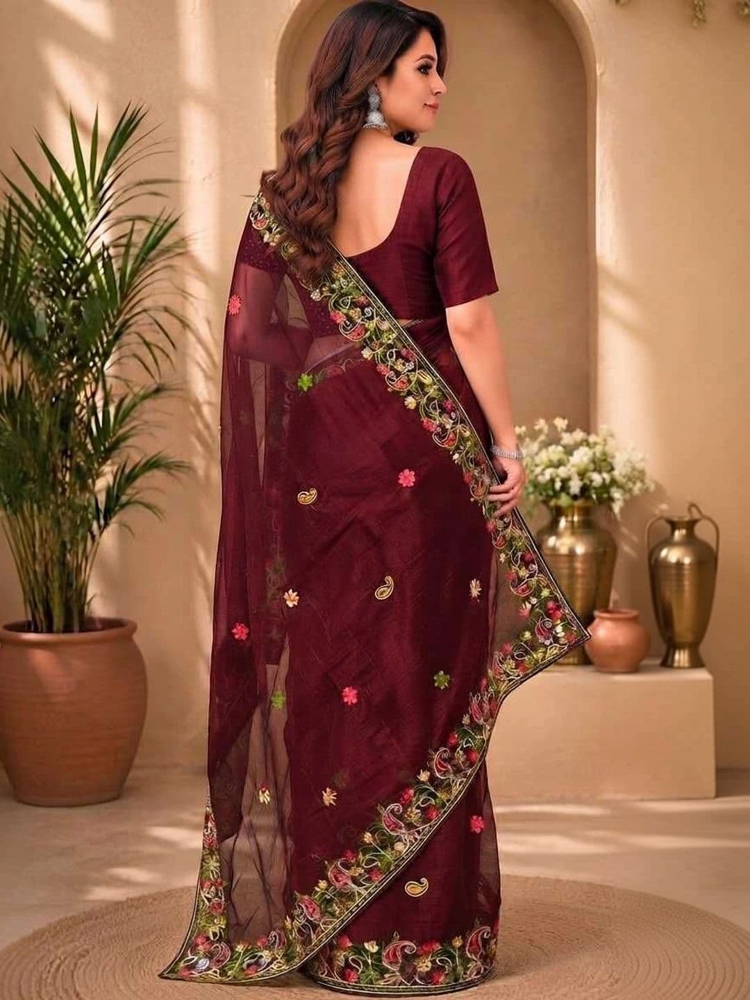 akhodalkrp Floral Embroidered Net Saree thumbnail 3