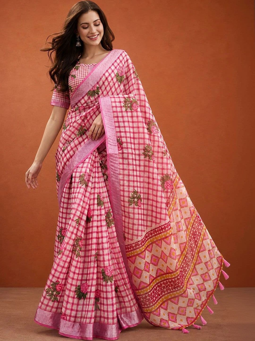 Suha Floral Silk Blend Saree thumbnail 6