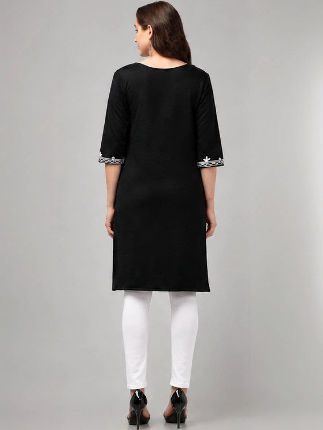 AFFLEON Women Embroidered Thread Work Woollen Kurta thumbnail 5