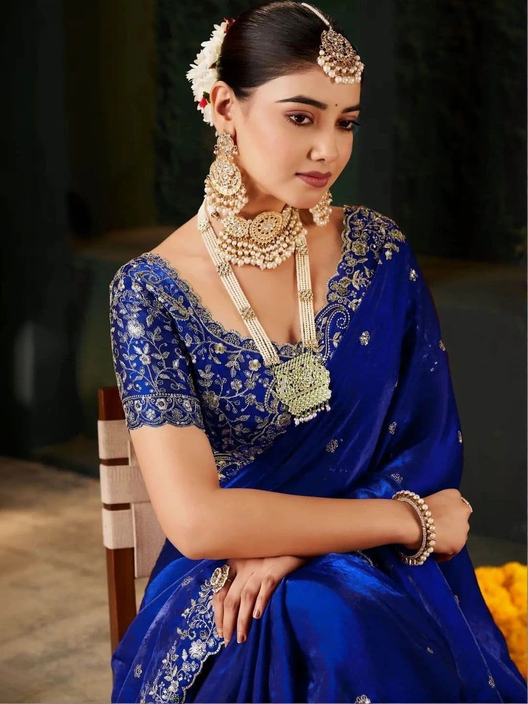 KALINI Floral Embroidered Silk Blend Heavy Work Saree thumbnail 2