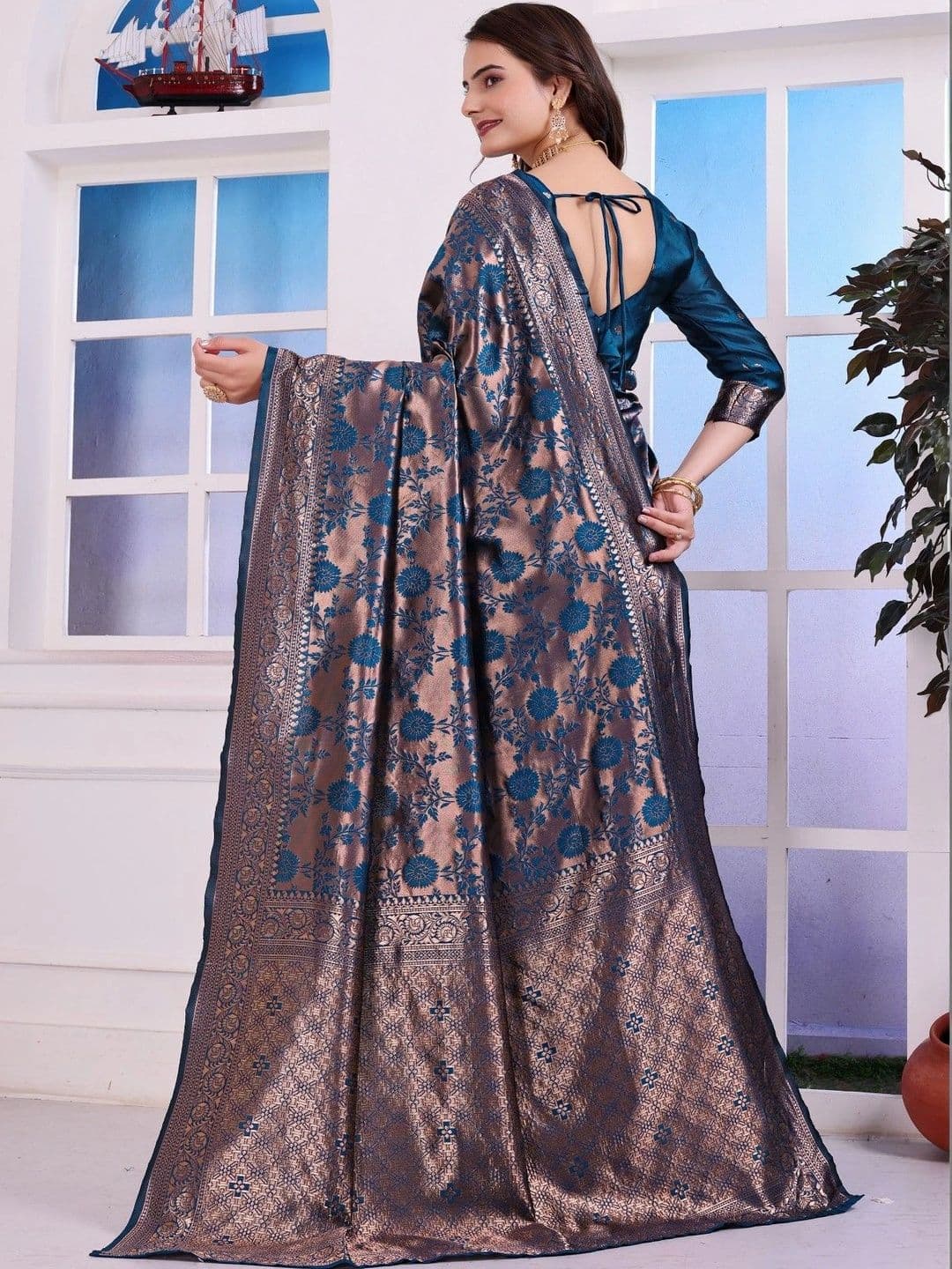 revika Floral Zari Art Silk Designer Kanjeevaram Saree thumbnail 6