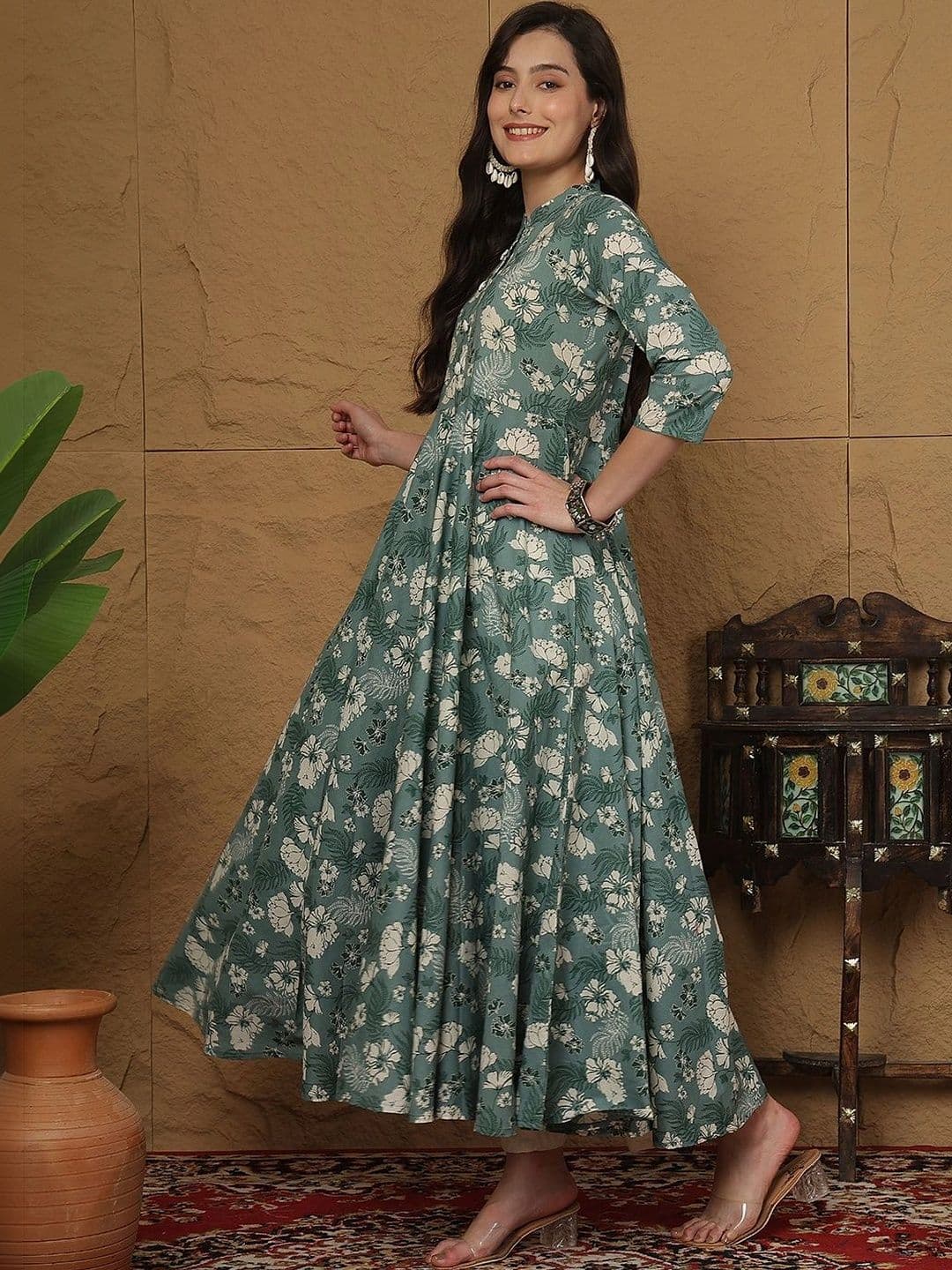 Sangria Women Floral Printed Floral Anarkali Kurta thumbnail 6