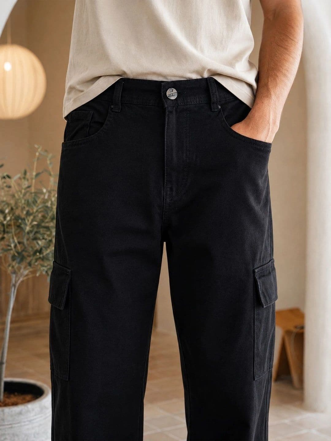 Metronaut Men Classic Relaxed Fit Mid-Rise Coated Stretchable Jeans thumbnail 2
