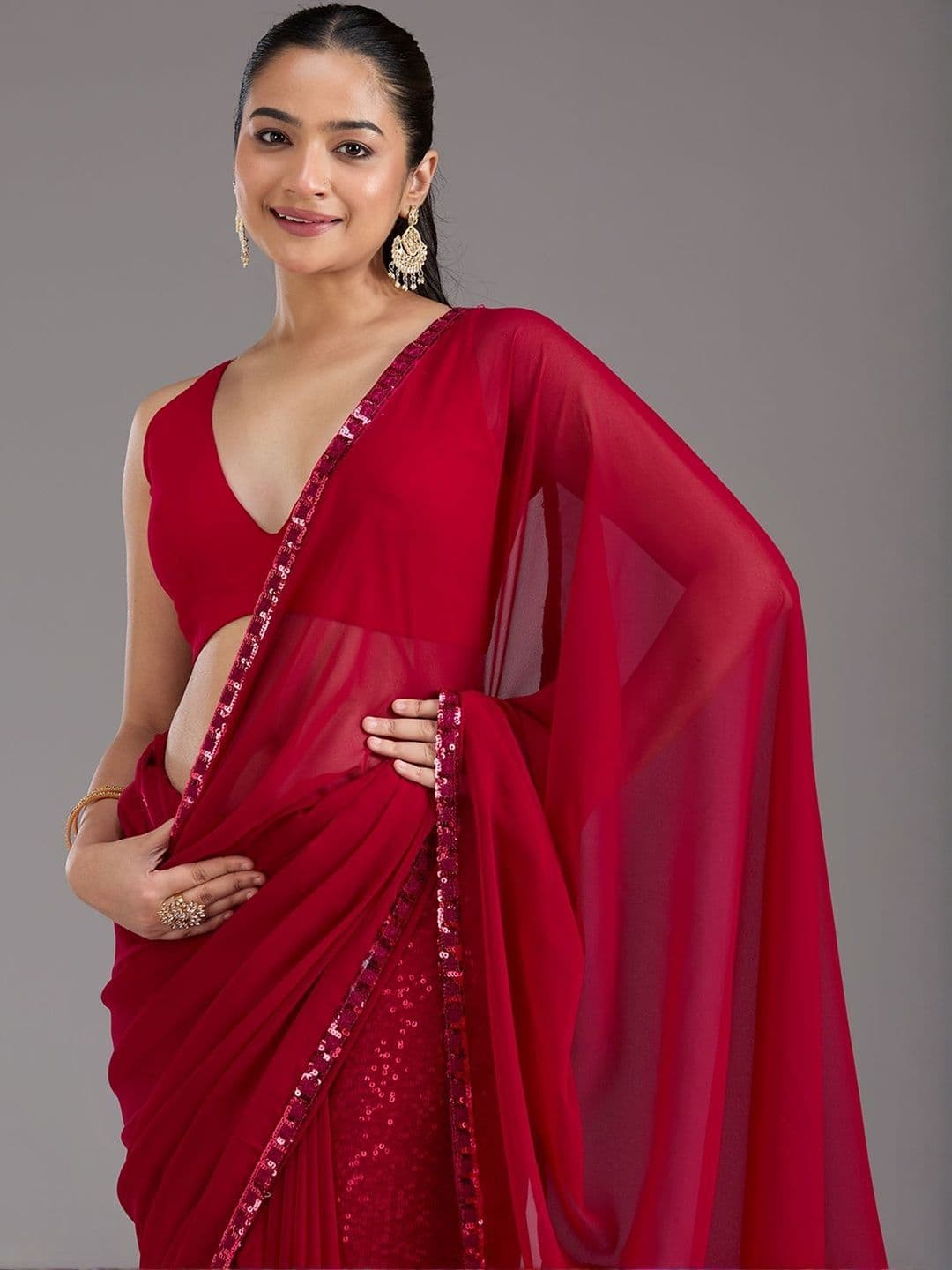Koskii Women Sequins Maroon Georgette Saree With Unstitched Blouse thumbnail 5