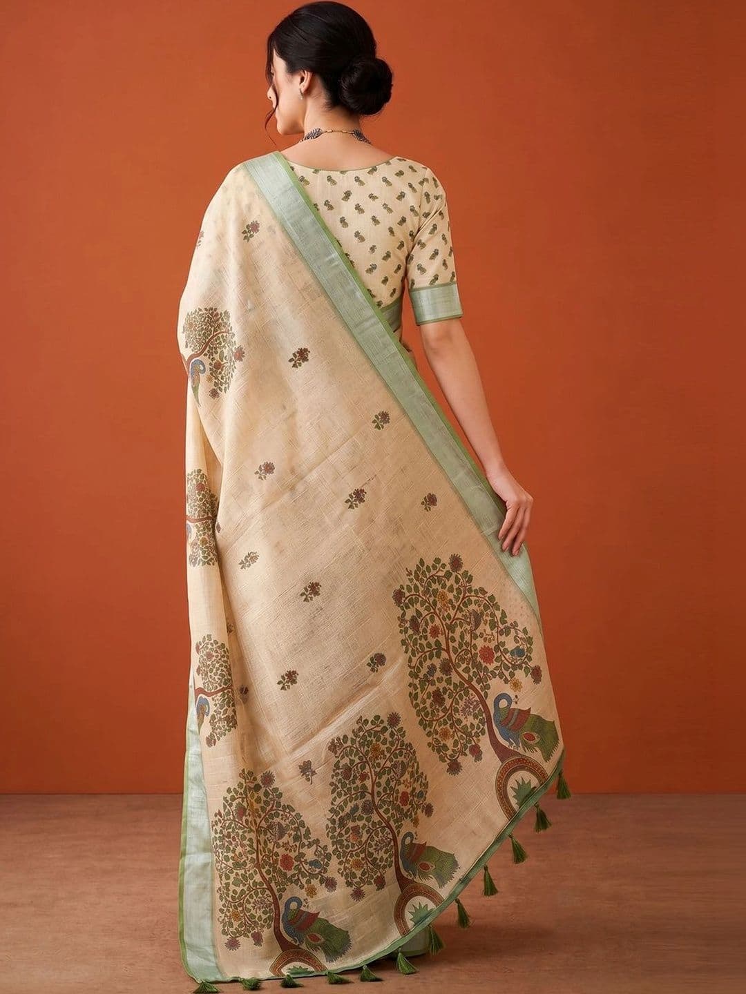 Suha Silk Blend Saree thumbnail 4