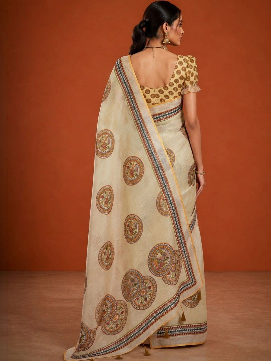 Suha Silk Blend Saree thumbnail 6