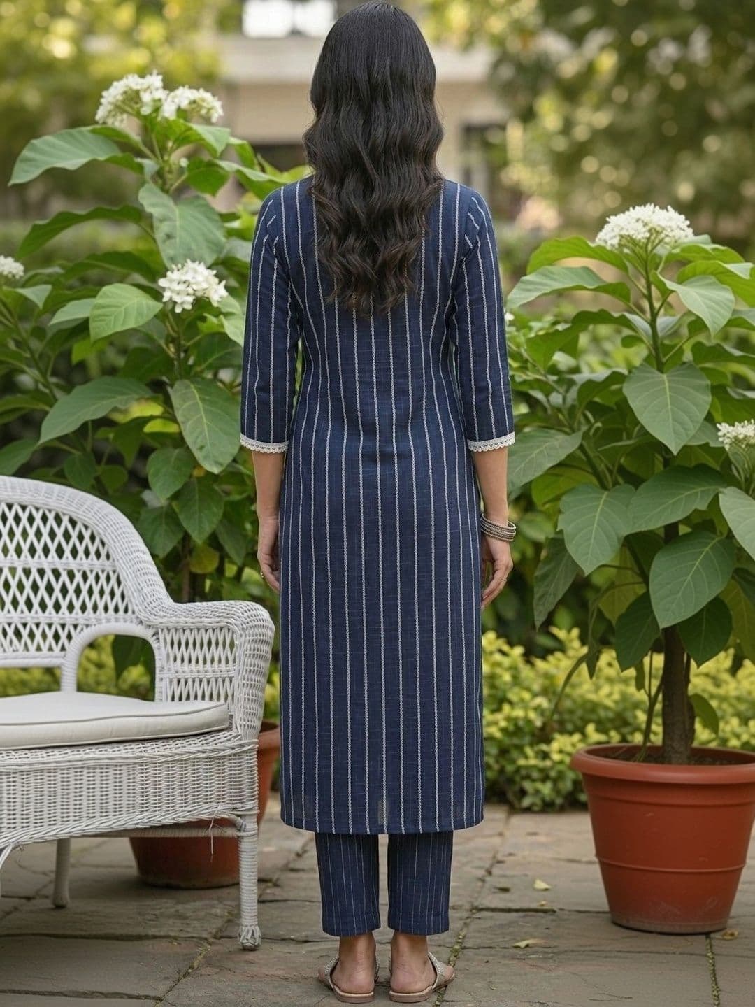 Khasmuda Attire Women Striped Regular Thread Work Pure Cotton Kurta with Trousers thumbnail 5