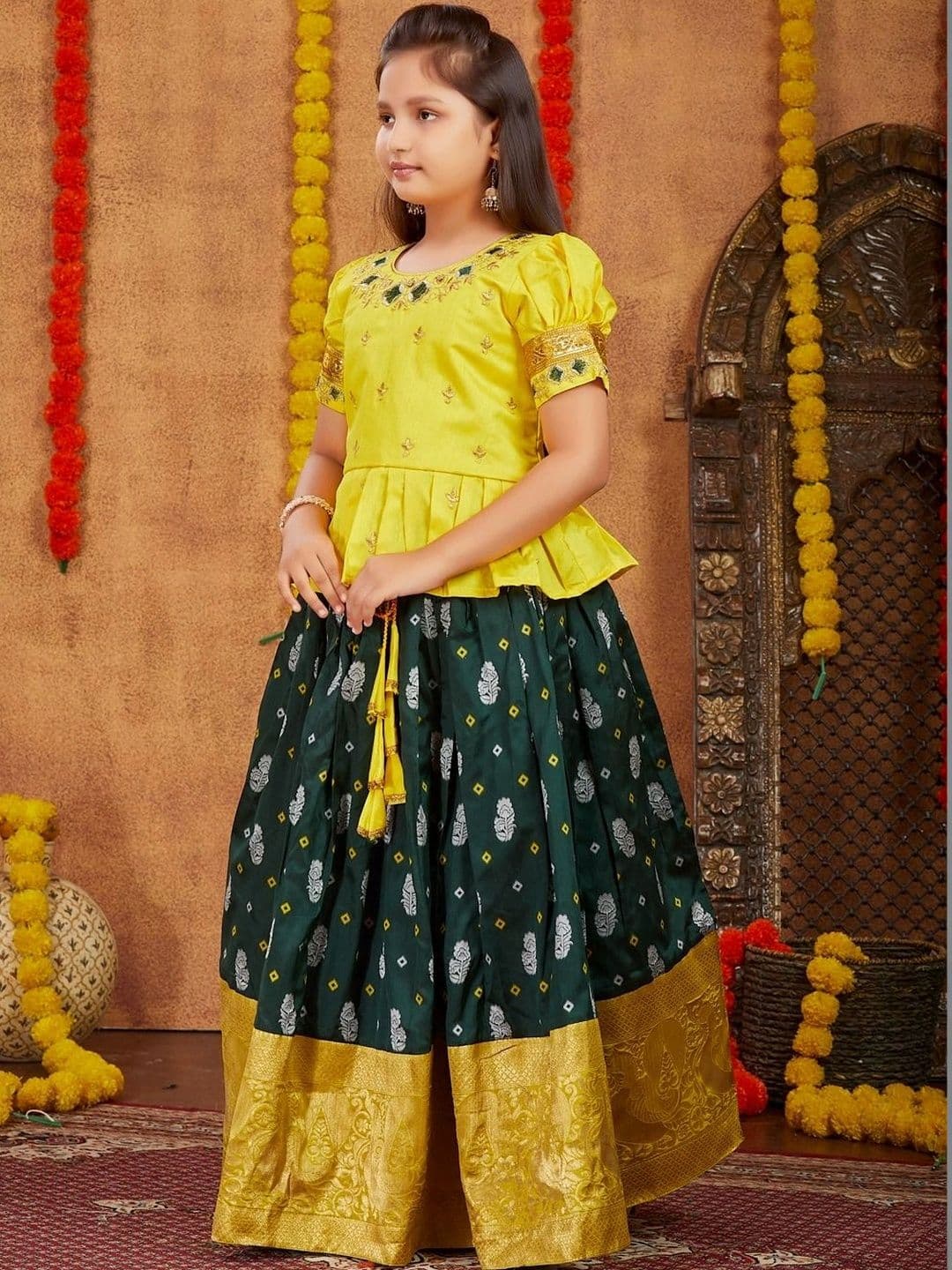 BAESD Girls Embroidered Thread Work Ready to Wear Lehenga & Choli thumbnail 5