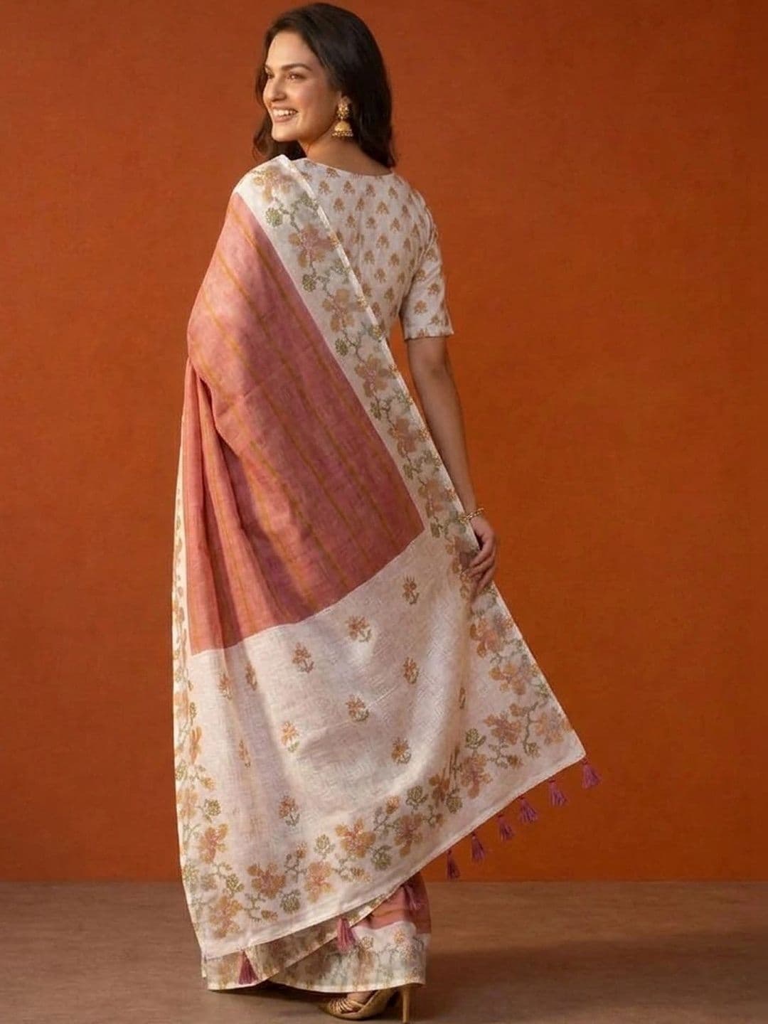 Suha Floral Silk Blend Saree thumbnail 5